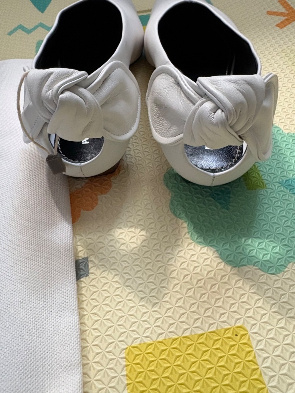 Bow tie flats - Picture 3 of 5